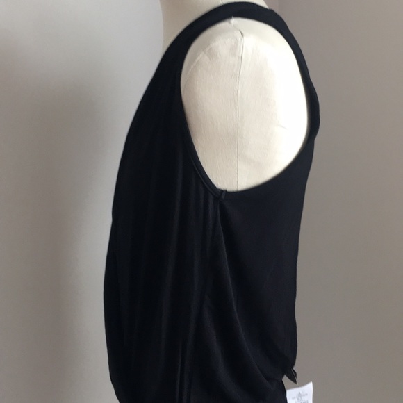 Black tulip cut open back low cut dress - Picture 3 of 5